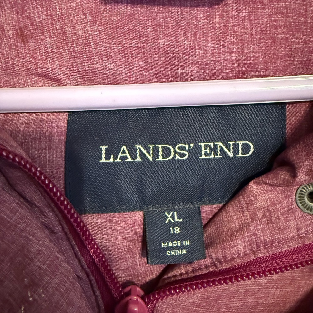 Lands' End Women's sz18 Plum Puffer Jacket - Picture 2 of 9